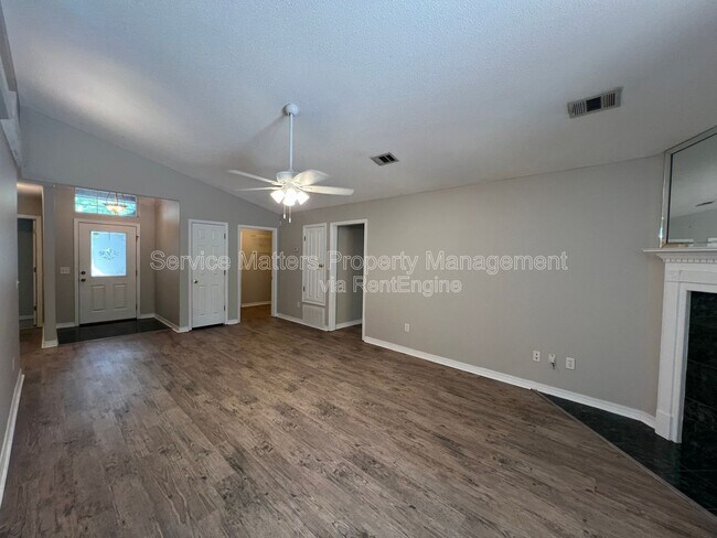 Building Photo - 5959 Sleepy Hollow Ct