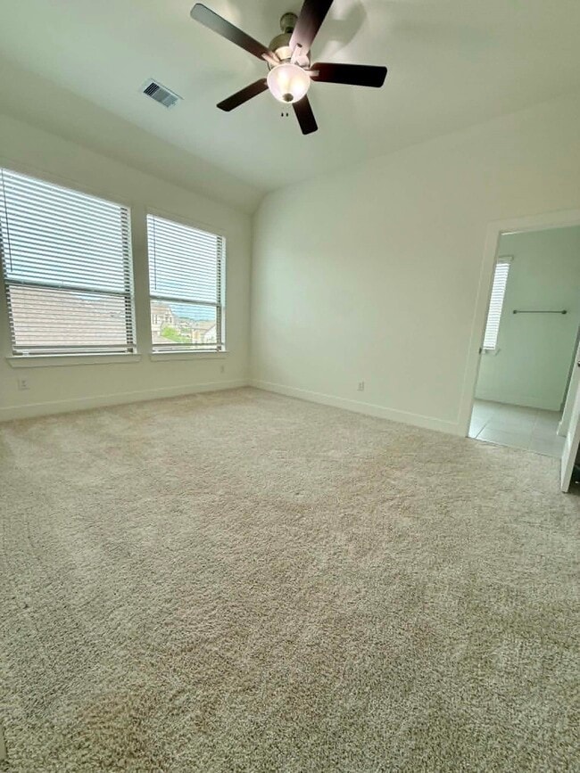 Building Photo - 1539 Crystal Stream Dr