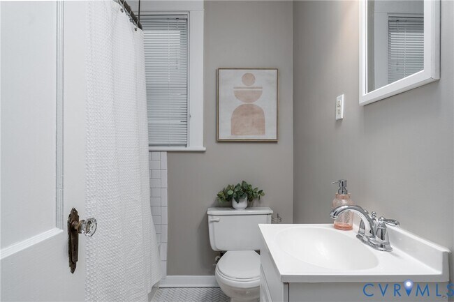 Building Photo - 3108 Stockton St