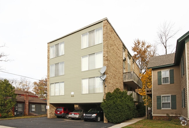 Building Photo - 515 Lawrence St
