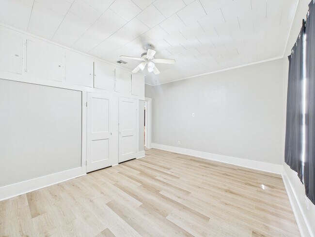 Building Photo - Adorable 3 bed, 1 bath home available in S...