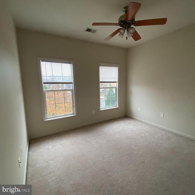 Building Photo - 12098 Paper Birch Ln