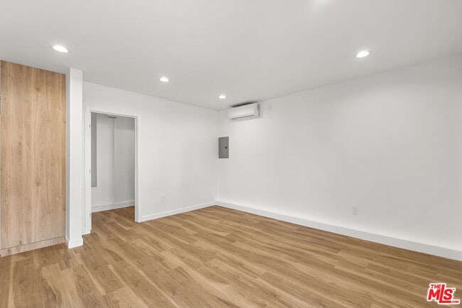 Building Photo - 11945 Sonoma Way