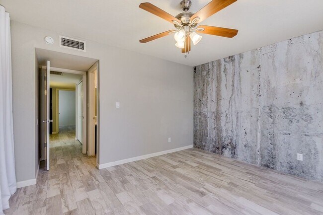 Building Photo - Modern 3 BD 2 BA Home on Mesa/Chandler/Tempe Border!