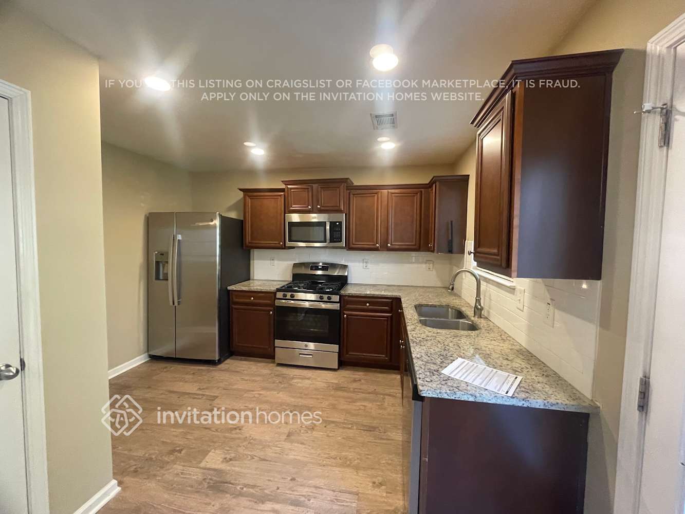 Building Photo - 209 Hidden Creek Point