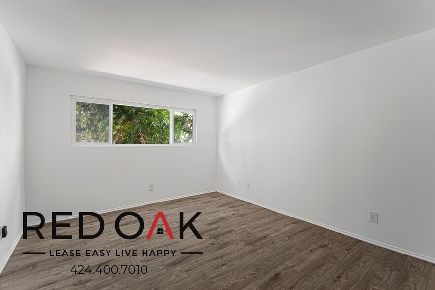 Building Photo - 4433 Colbath Ave