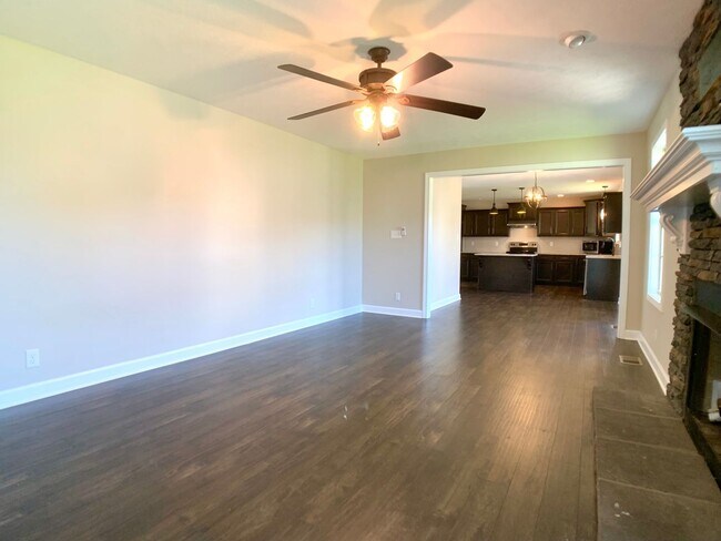 Building Photo - 1734 Ellie Piper Cir