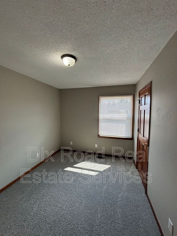 Building Photo - 4537 Rosewood Ct