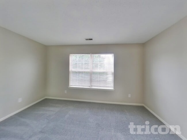 Building Photo - 4531 Riverbrook Ln