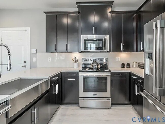 Building Photo - 202 Brattice Dr