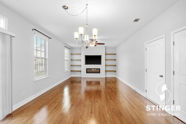 Building Photo - 1216 Hearthstone Dr