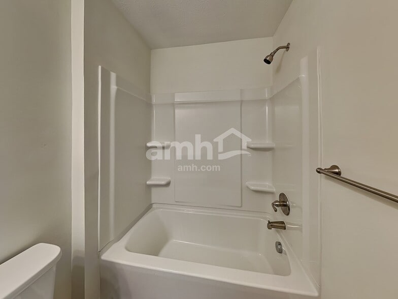 Building Photo - 13844 N Cardonia Dr