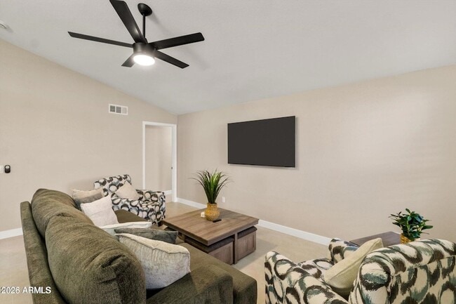 Building Photo - 2735 N Diego Cir