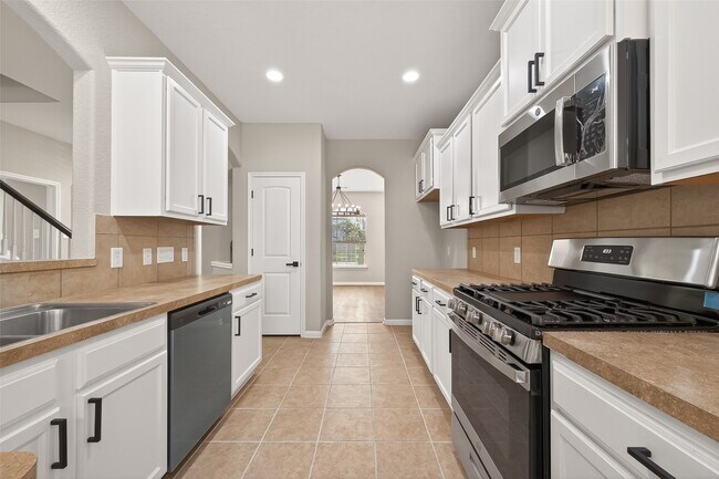 Building Photo - 14722 Palladio Dr