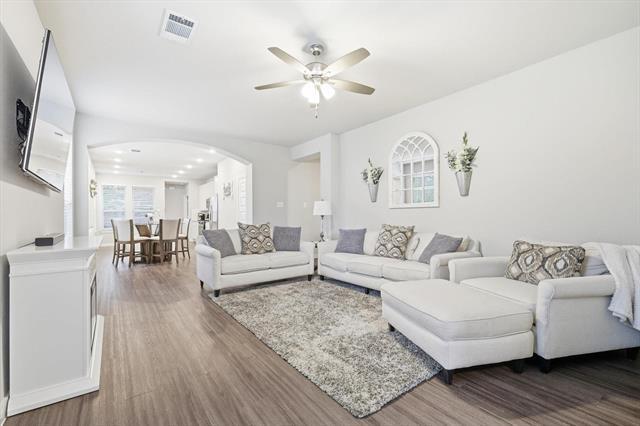 Building Photo - 5582 Yarborough Dr