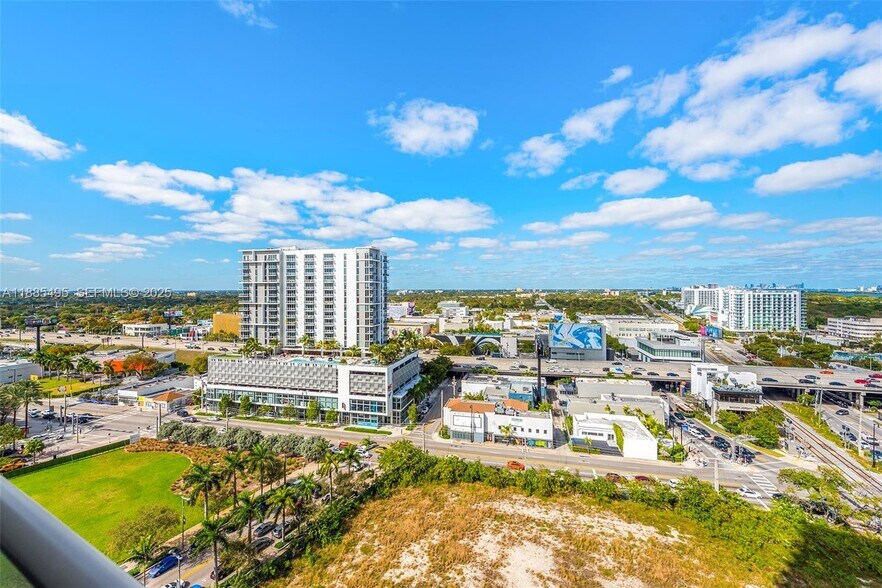 Building Photo - 3470 E Coast Ave