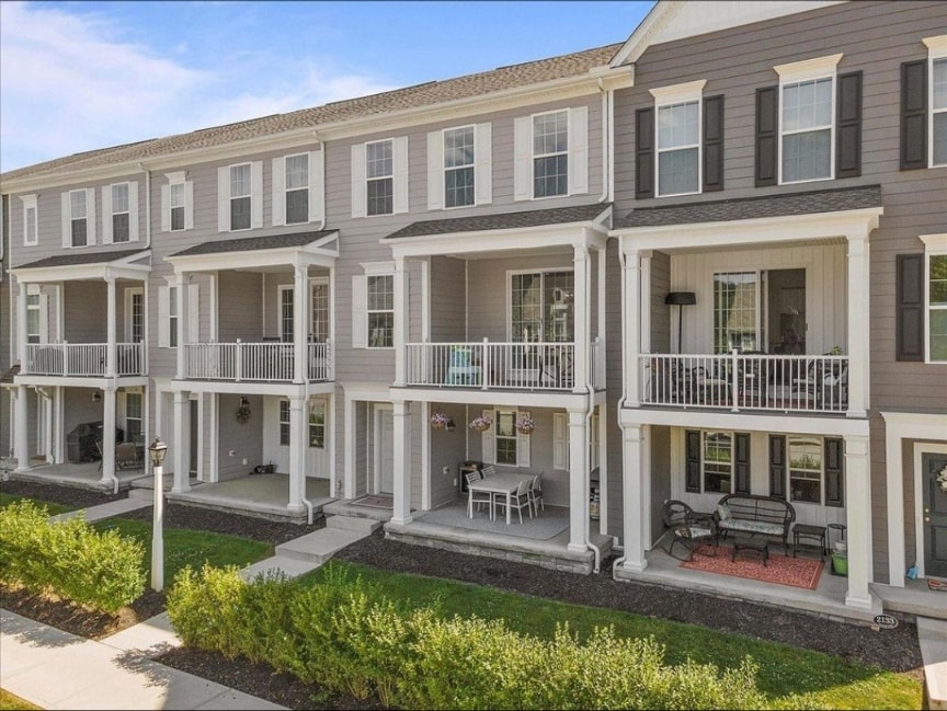 Building Photo - 2131 Westcott Ln