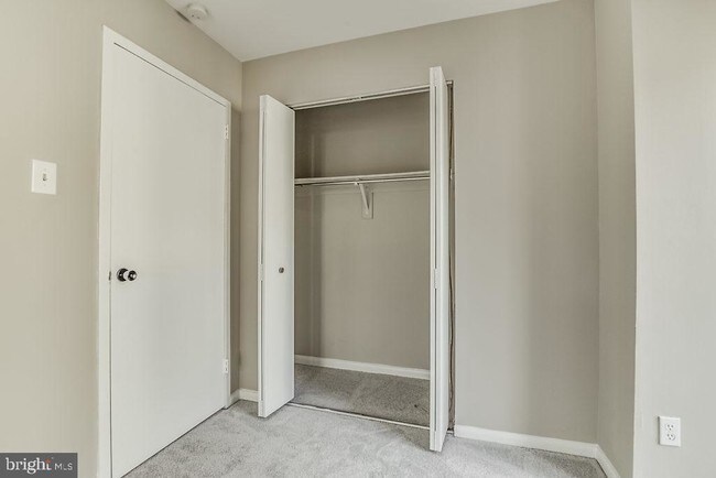 Building Photo - 7301 Larrup Ct