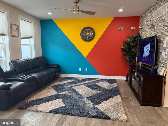 Building Photo - 506 Juneberry Ct