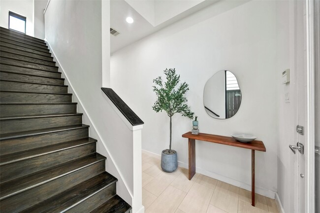 Building Photo - 1505 Colorado St
