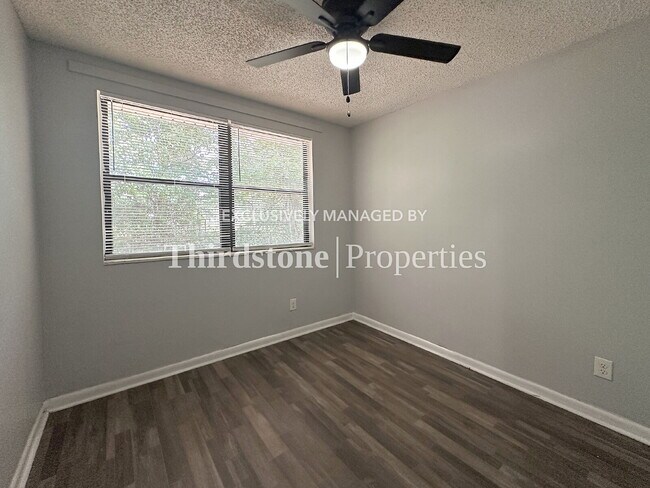 Building Photo - 1160 Comanche St
