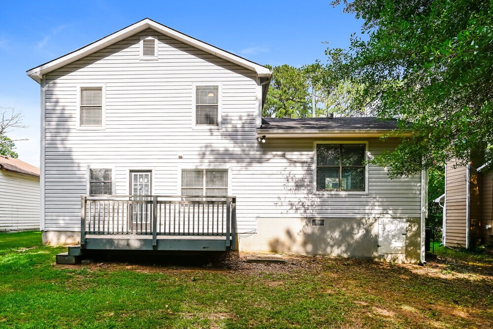 Building Photo - 2093 Phillips Rd
