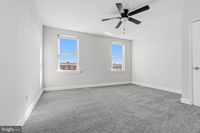 Building Photo - 3312 Parklawn Ave