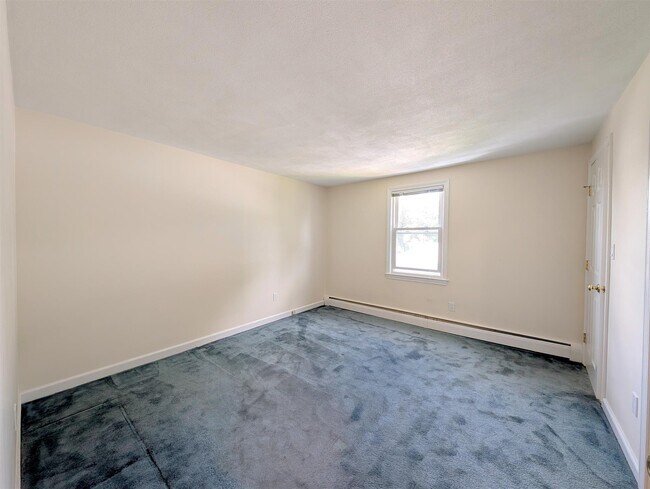 Building Photo - 5 Patrick St