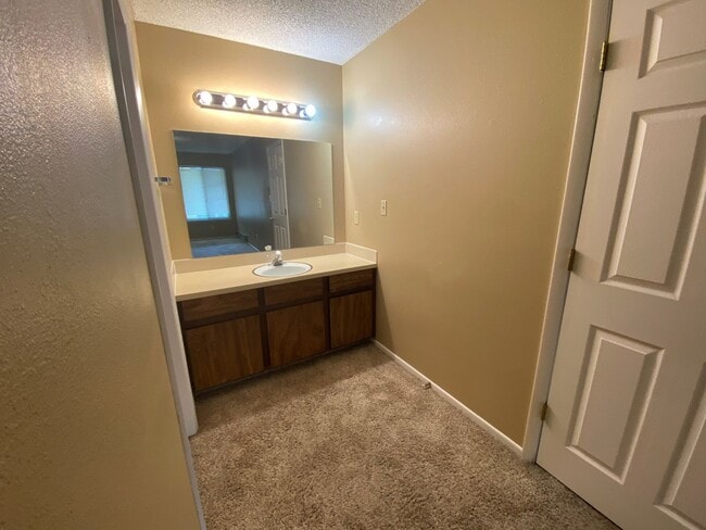 Building Photo - 1118 City Park Ave