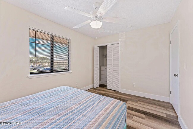 Building Photo - 120 Bonnie Ln