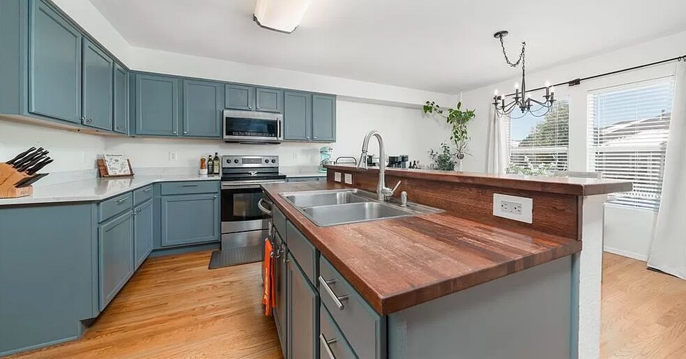 Building Photo - 5522 Cassina Dr