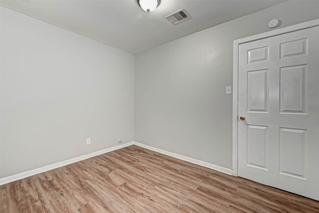 Building Photo - 4203 Tavenor Ln