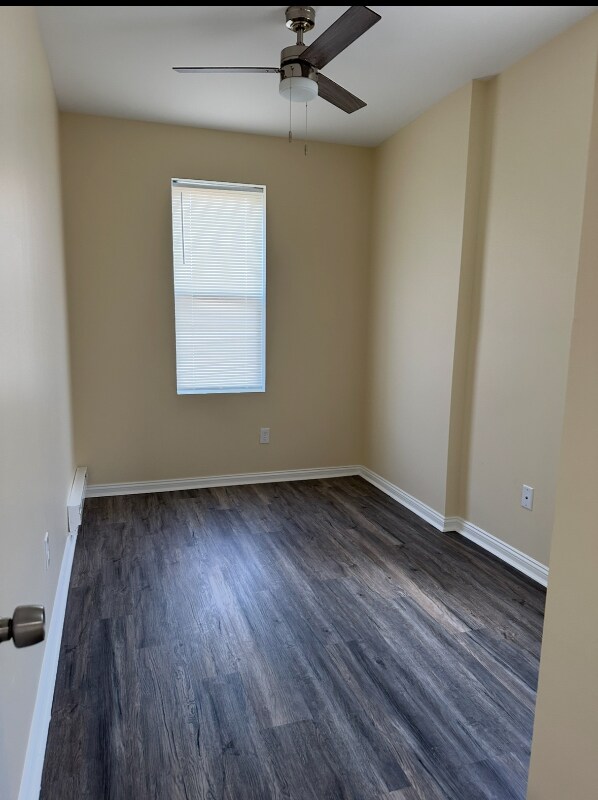 Building Photo - 1033 S 55th St