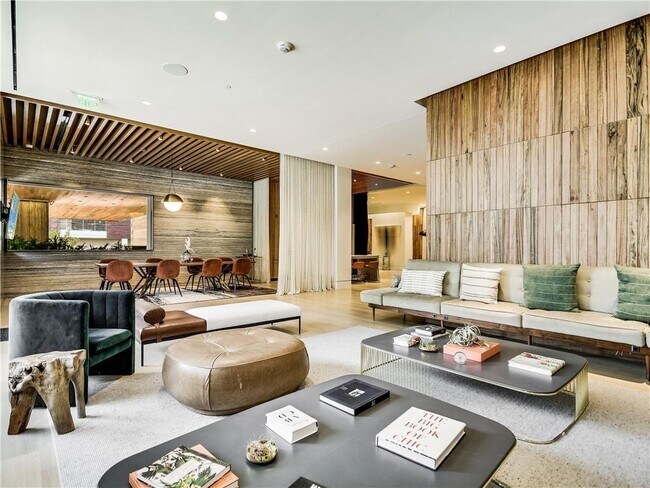 Building Photo - 501 West Ave