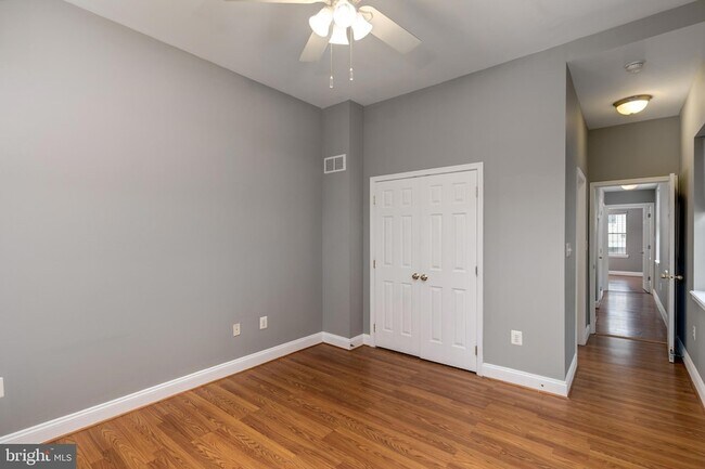 Building Photo - 130 N Collington Ave
