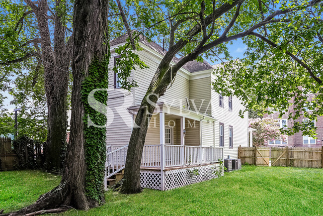 Building Photo - Impressive 4 BR, 2 BA home