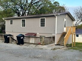 Building Photo - 2420 Webster Ct