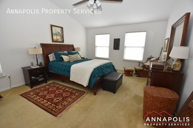 Building Photo - 2808 Traxler Ct