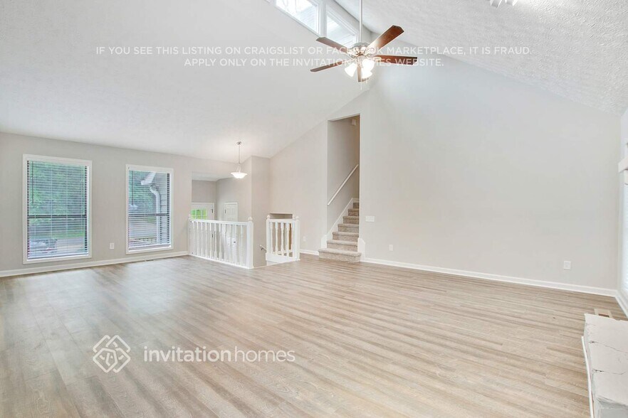 Building Photo - 3358 Old Trail Ct