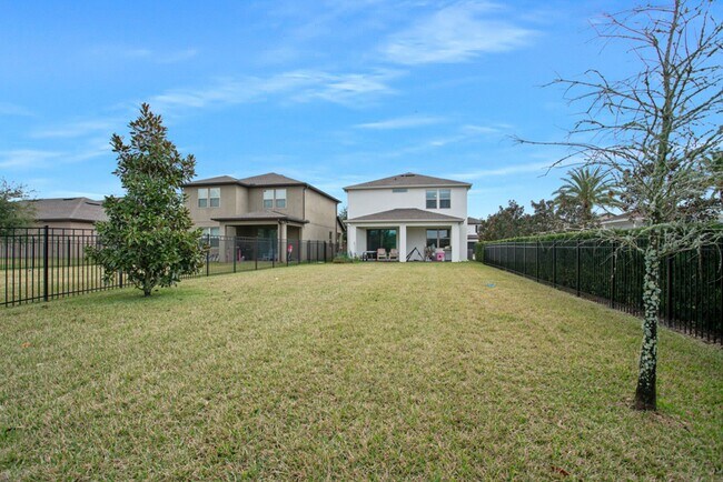 Building Photo - AWESOME 4 BDRM HOME IN GATED LEGACY PARK!