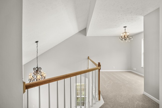 Building Photo - 3127 Creekview Ln