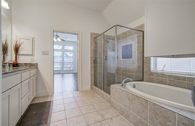 Building Photo - 6614 Rising Hills Ln