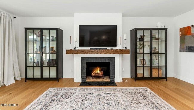 Building Photo - 103 W Palmcroft Dr