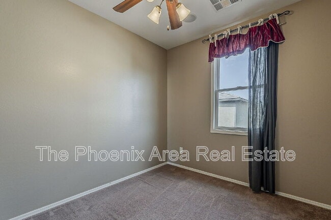 Building Photo - 885 S Osborn Ln