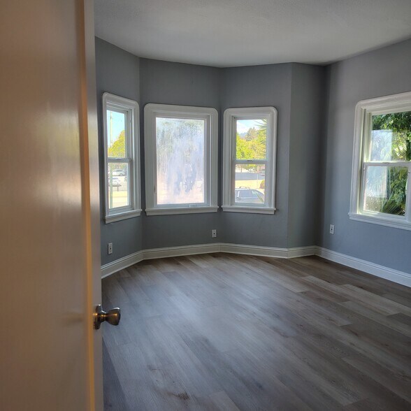 Building Photo - 2684 73rd Ave