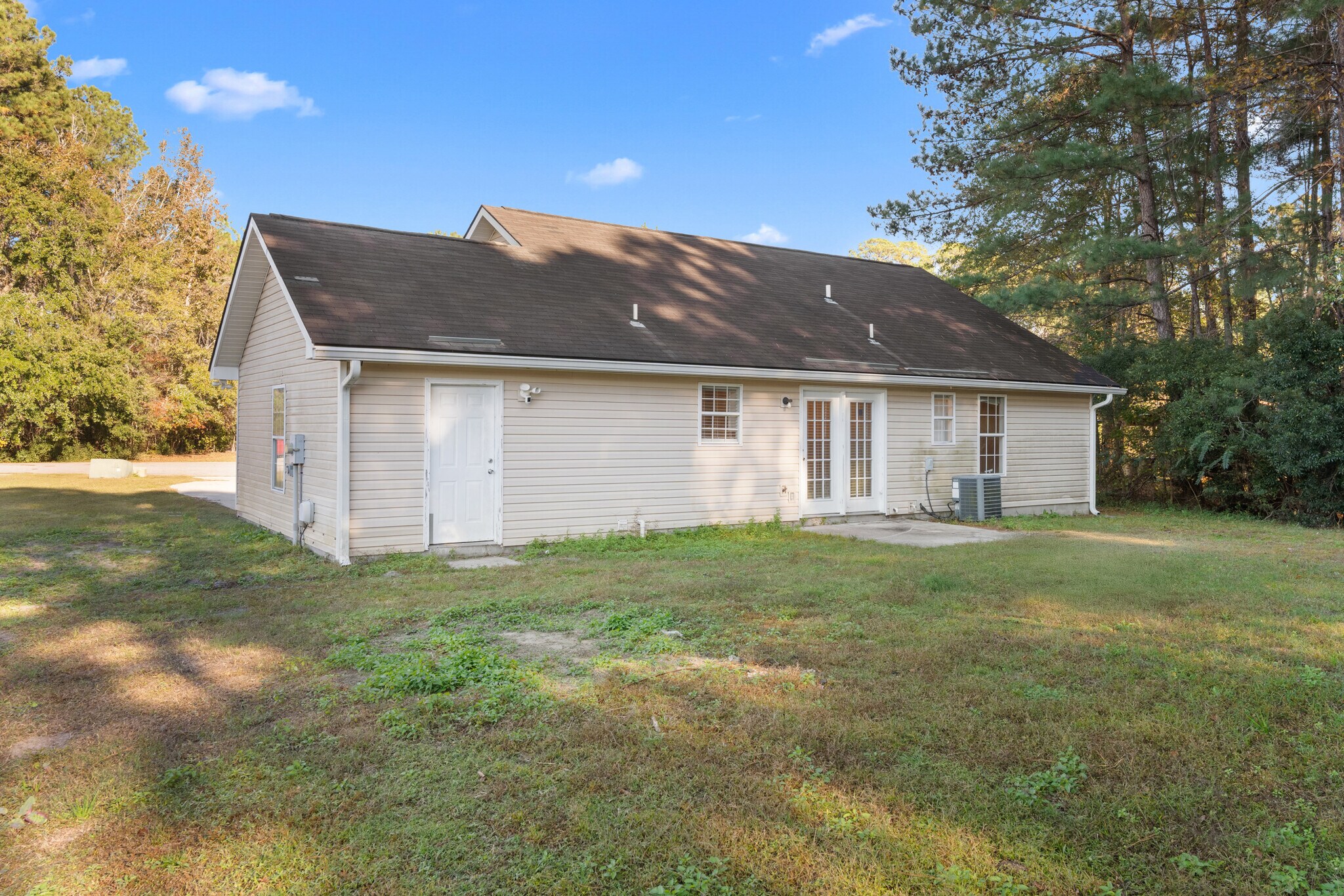 Building Photo - 306 Lawton Ct