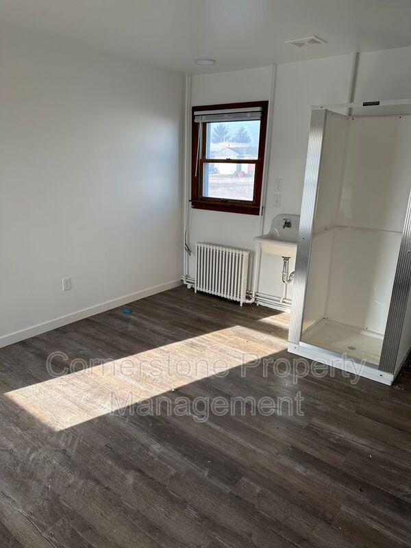 Building Photo - 1149 3rd Ave NW