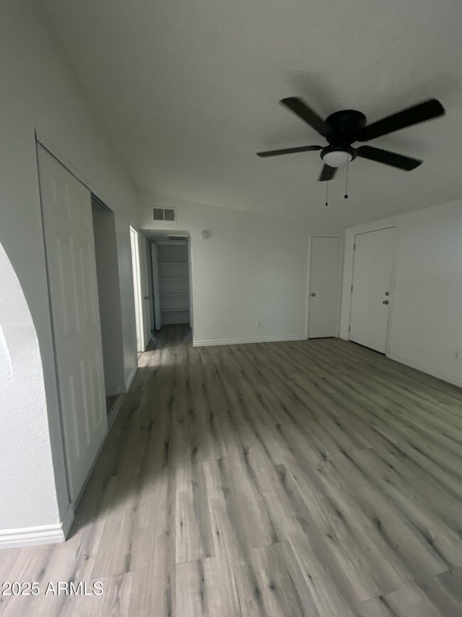 Building Photo - 2580 S Yavapai Rd