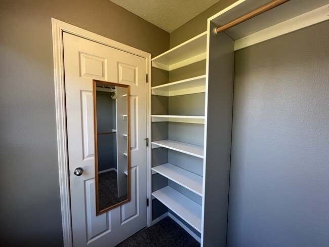 Building Photo - 13065 SW Seca Ct