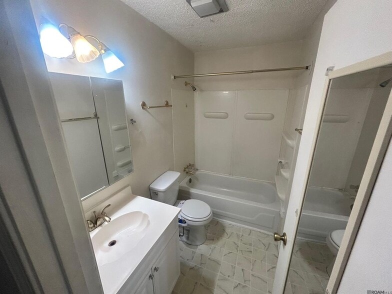 Building Photo - 4448 Stumberg Ln